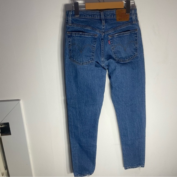 Levi's 501 Classic Blue Skinny Jeans - Picture 5 of 6